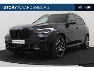 BMW X5 xDrive45e High Executive M Sport Automaat / Panoramadak / Trekhaak / Adaptieve LED / Parking Assistant Plus / Gesture Control / Adaptive Air Suspension