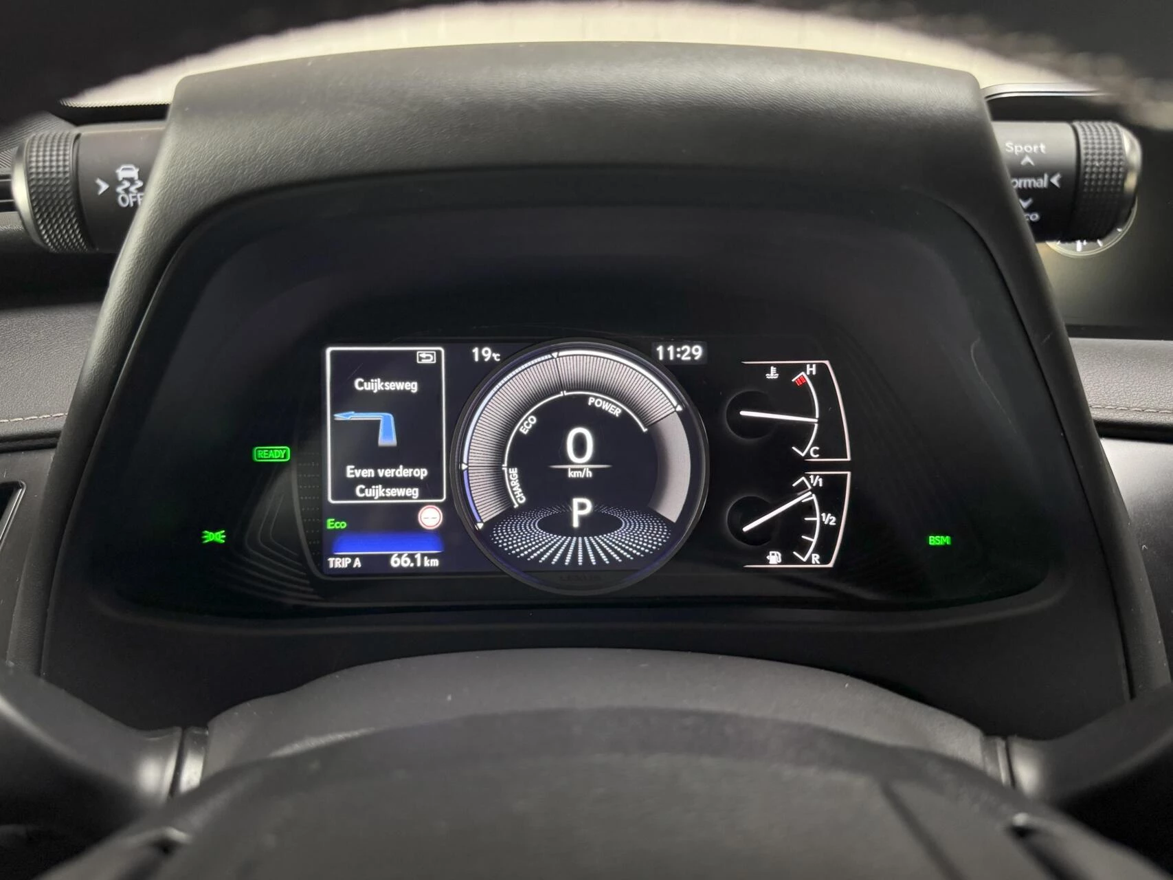 Hoofdafbeelding Lexus UX