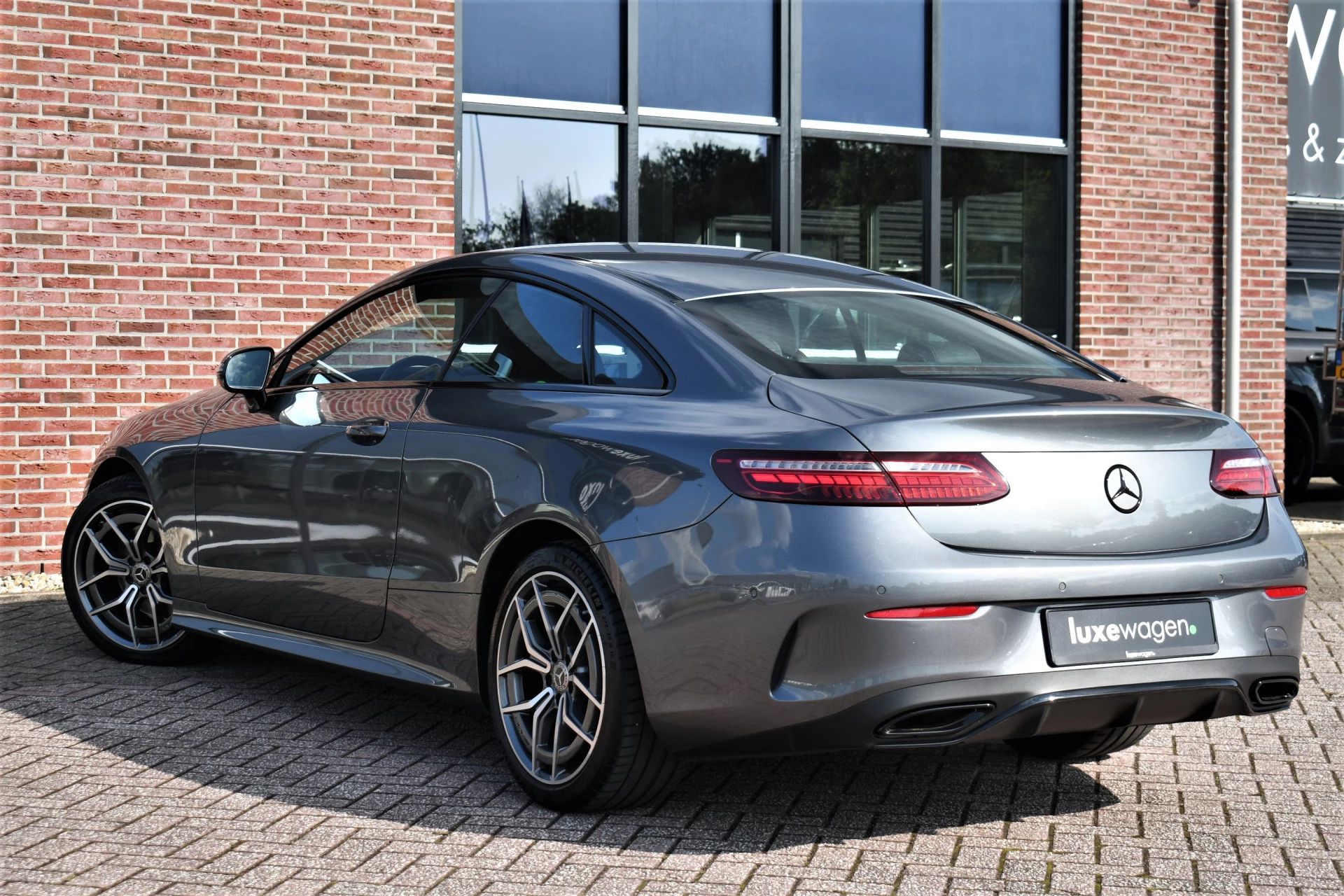 Hoofdafbeelding Mercedes-Benz E-Klasse