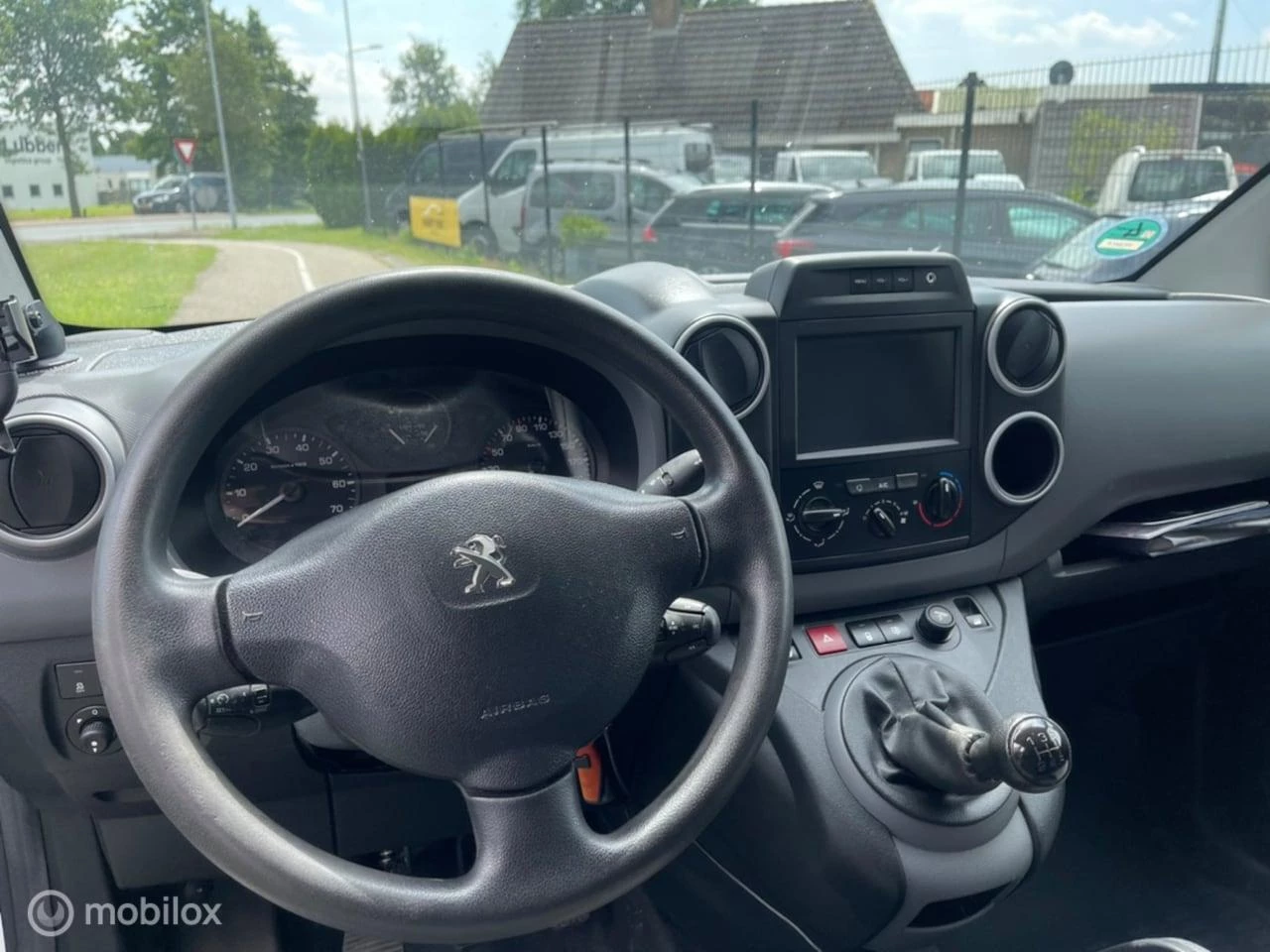 Hoofdafbeelding Peugeot Partner