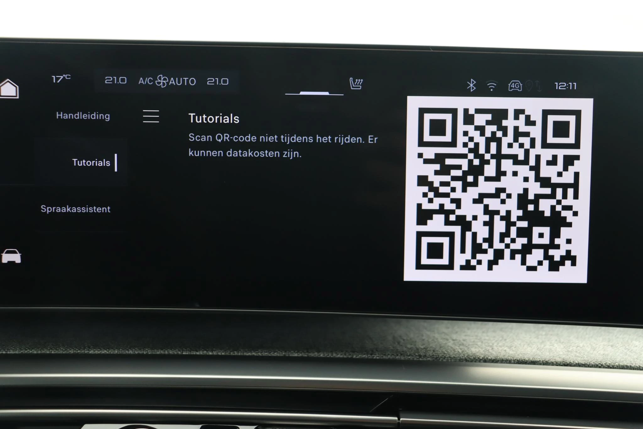 Hoofdafbeelding Peugeot e-3008