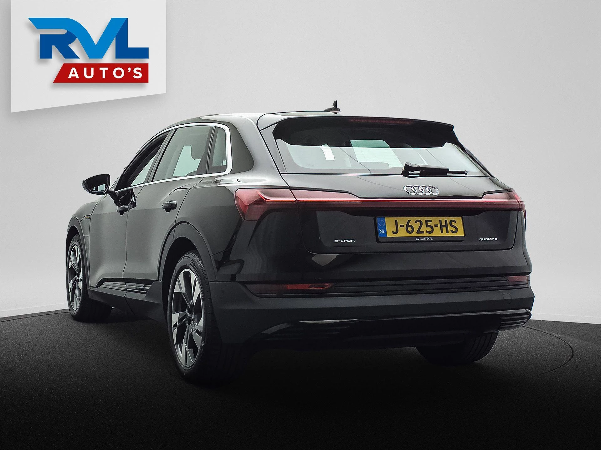 Hoofdafbeelding Audi e-tron