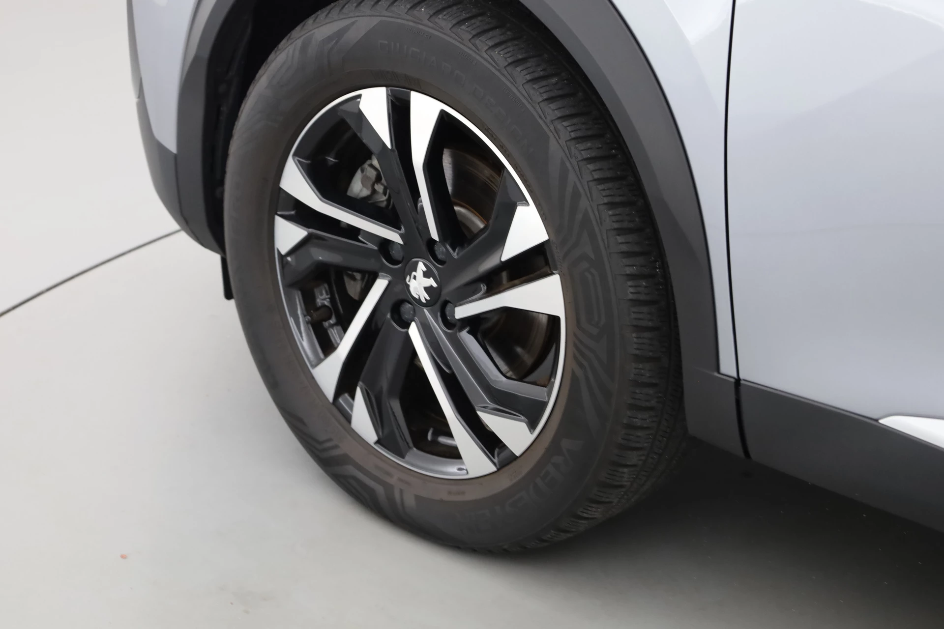 Hoofdafbeelding Peugeot e-2008