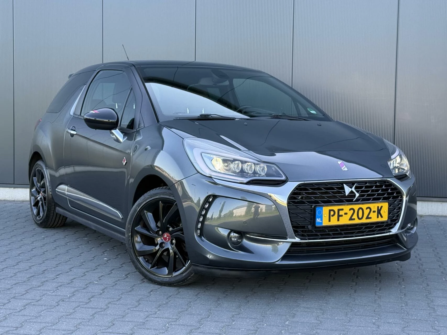 Hoofdafbeelding DS DS 3