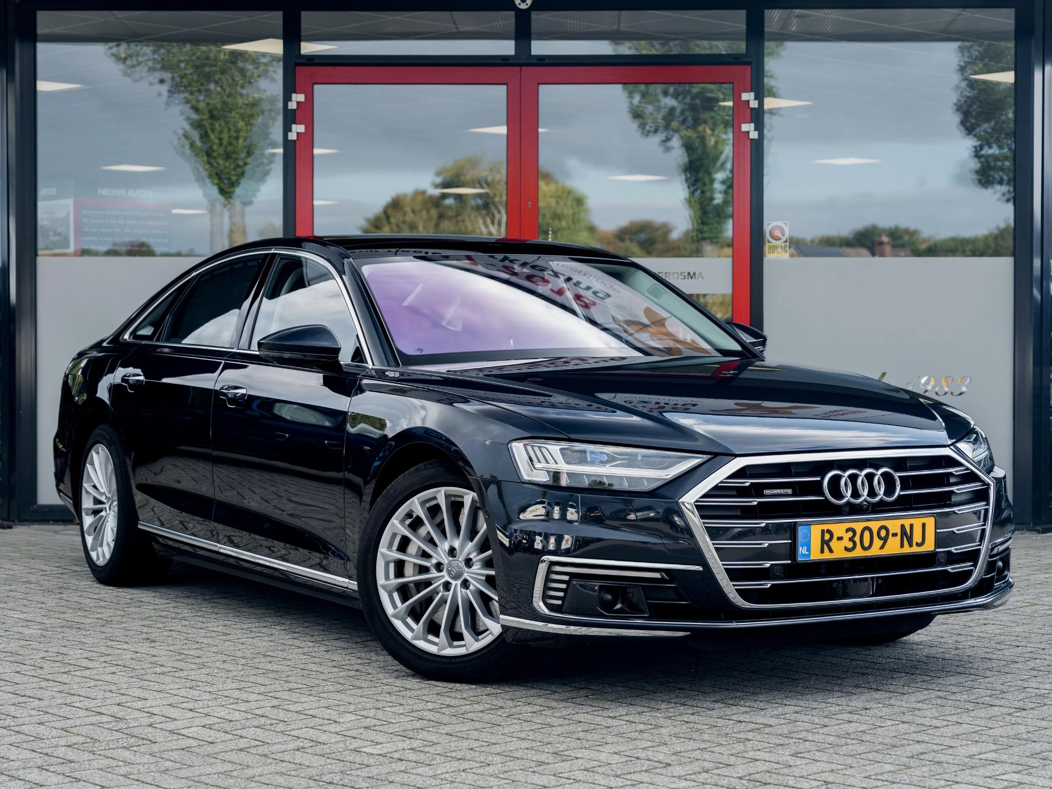 Hoofdafbeelding Audi A8