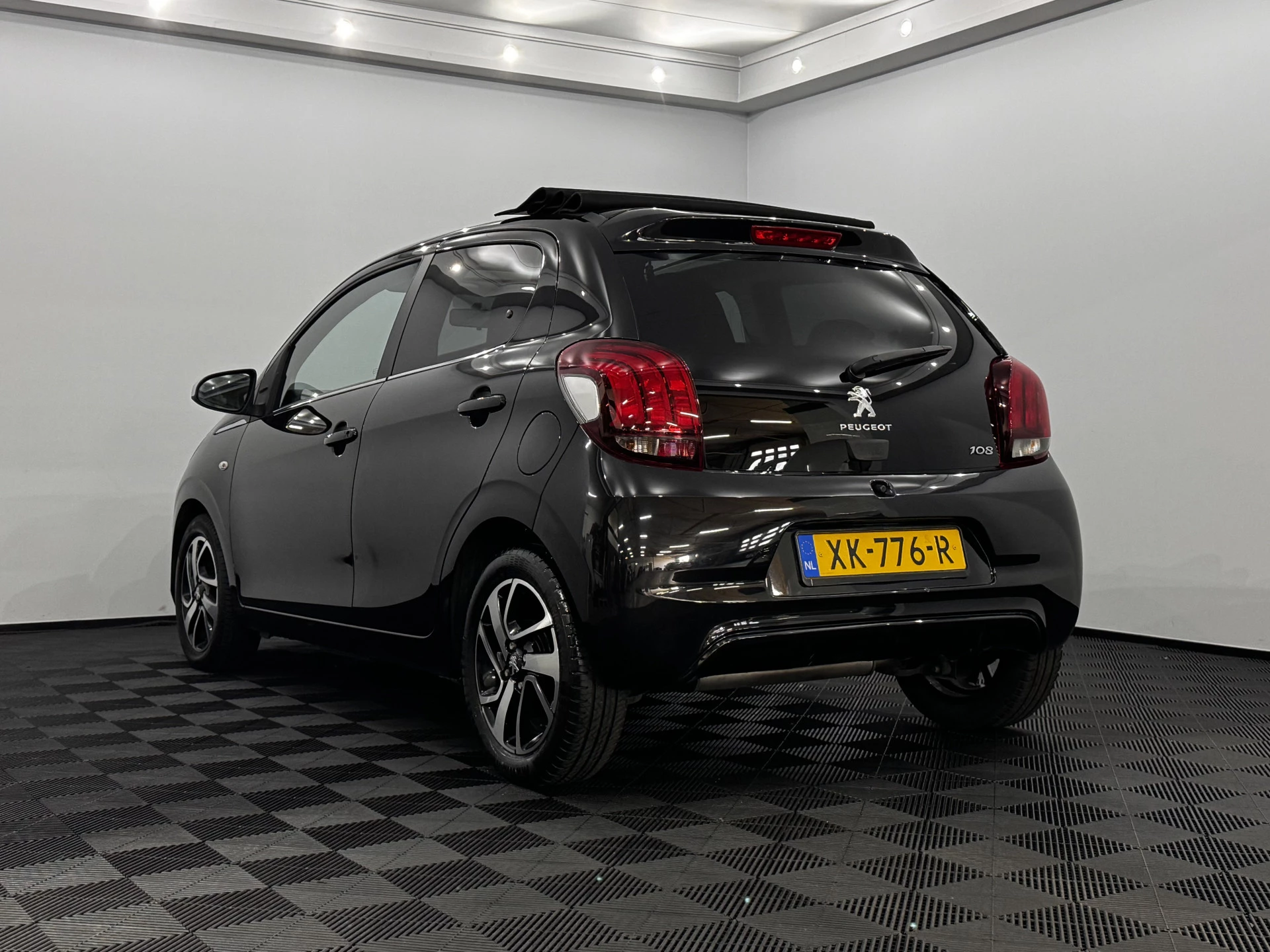 Hoofdafbeelding Peugeot 108