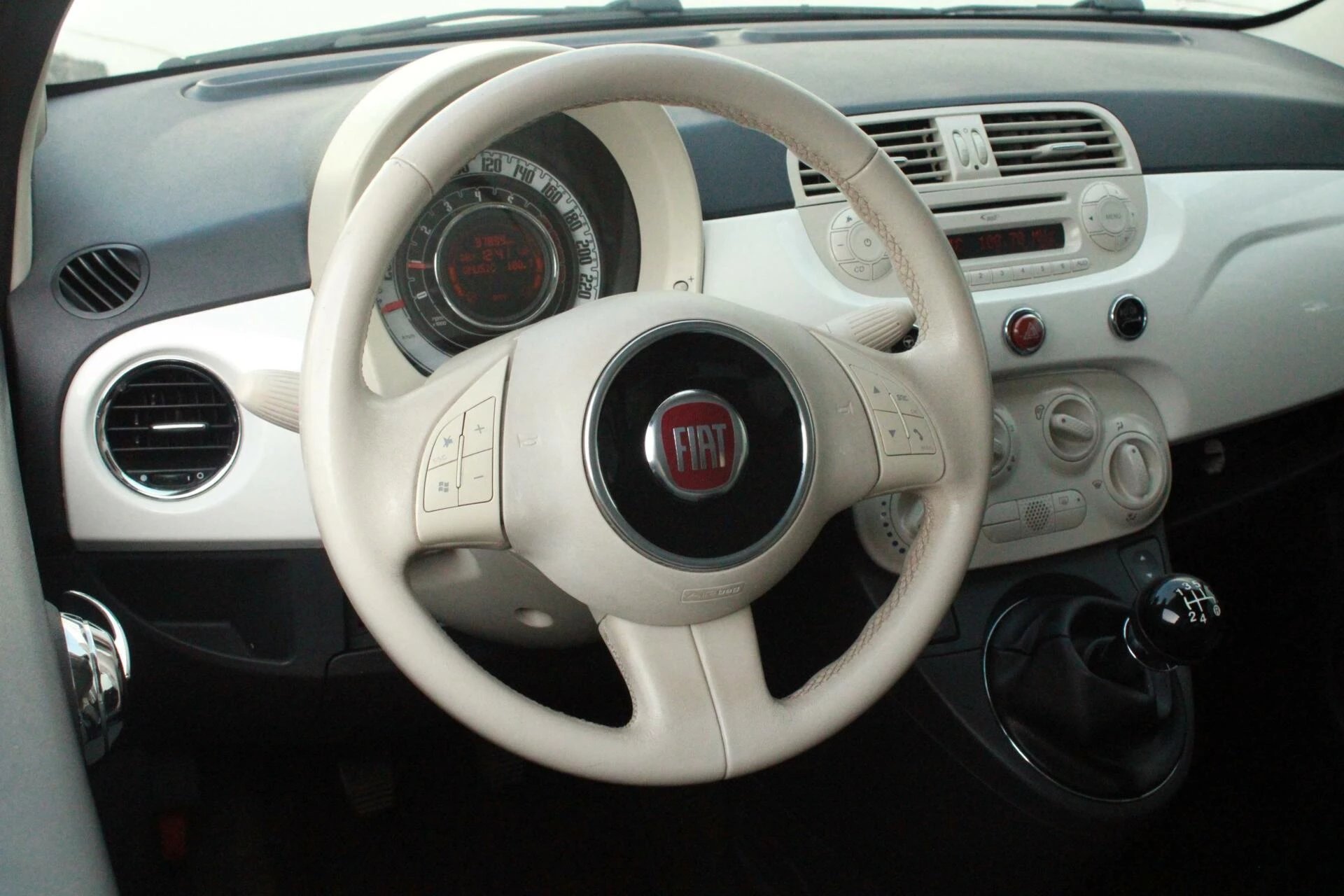 Hoofdafbeelding Fiat 500C