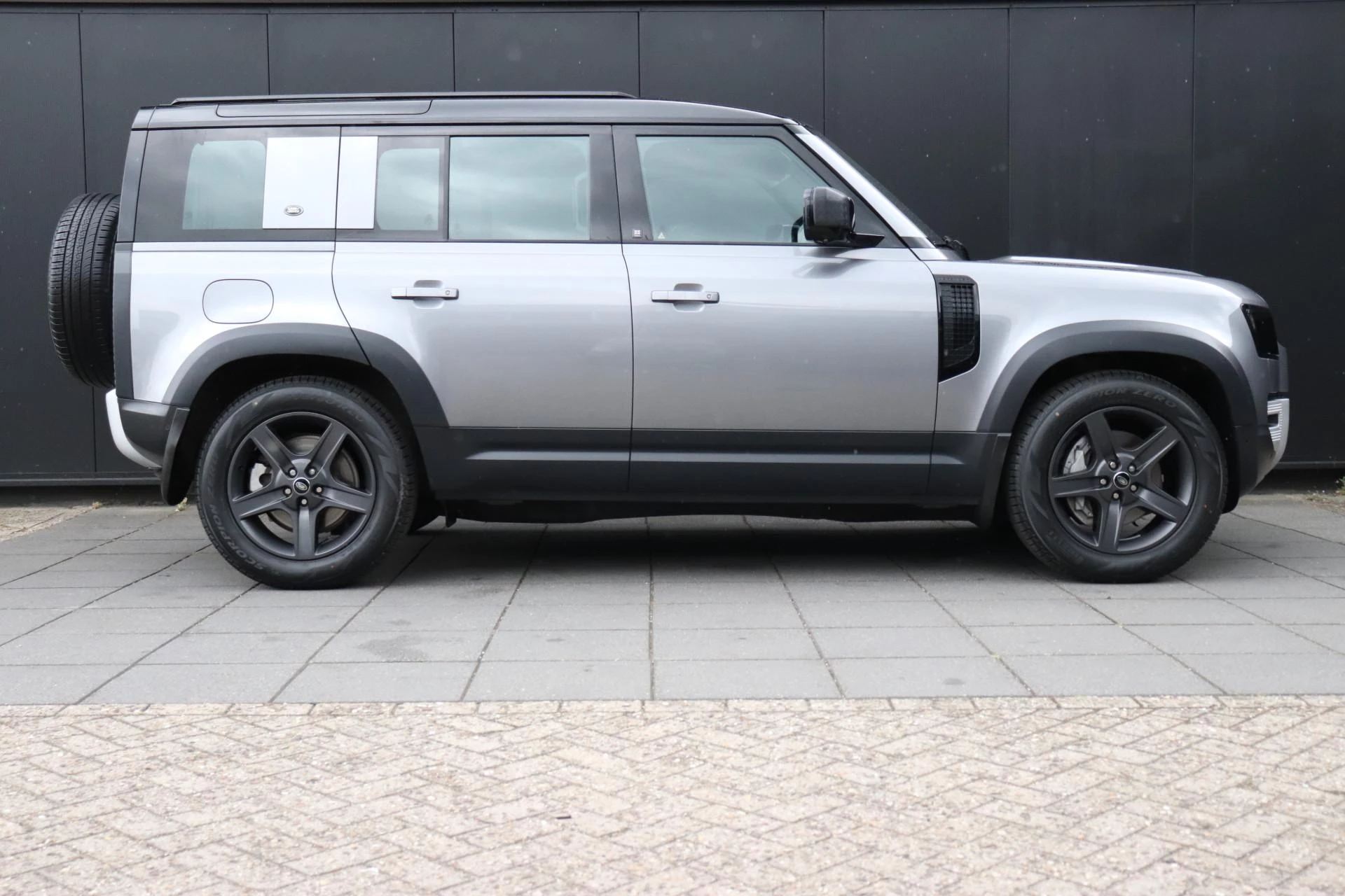 Hoofdafbeelding Land Rover Defender