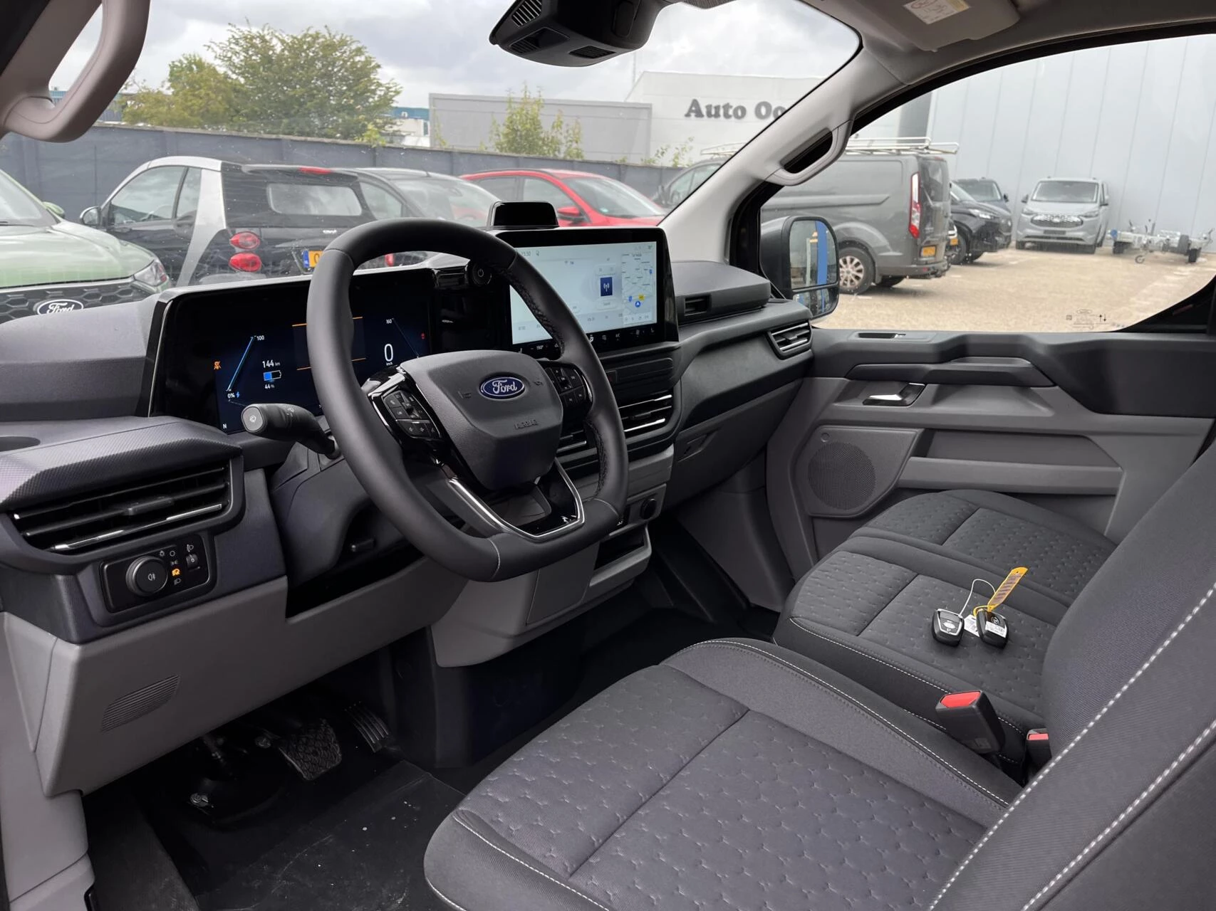 Hoofdafbeelding Ford E-Transit Custom