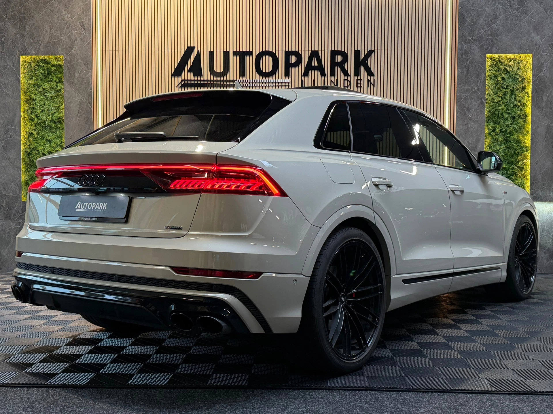Hoofdafbeelding Audi Q8