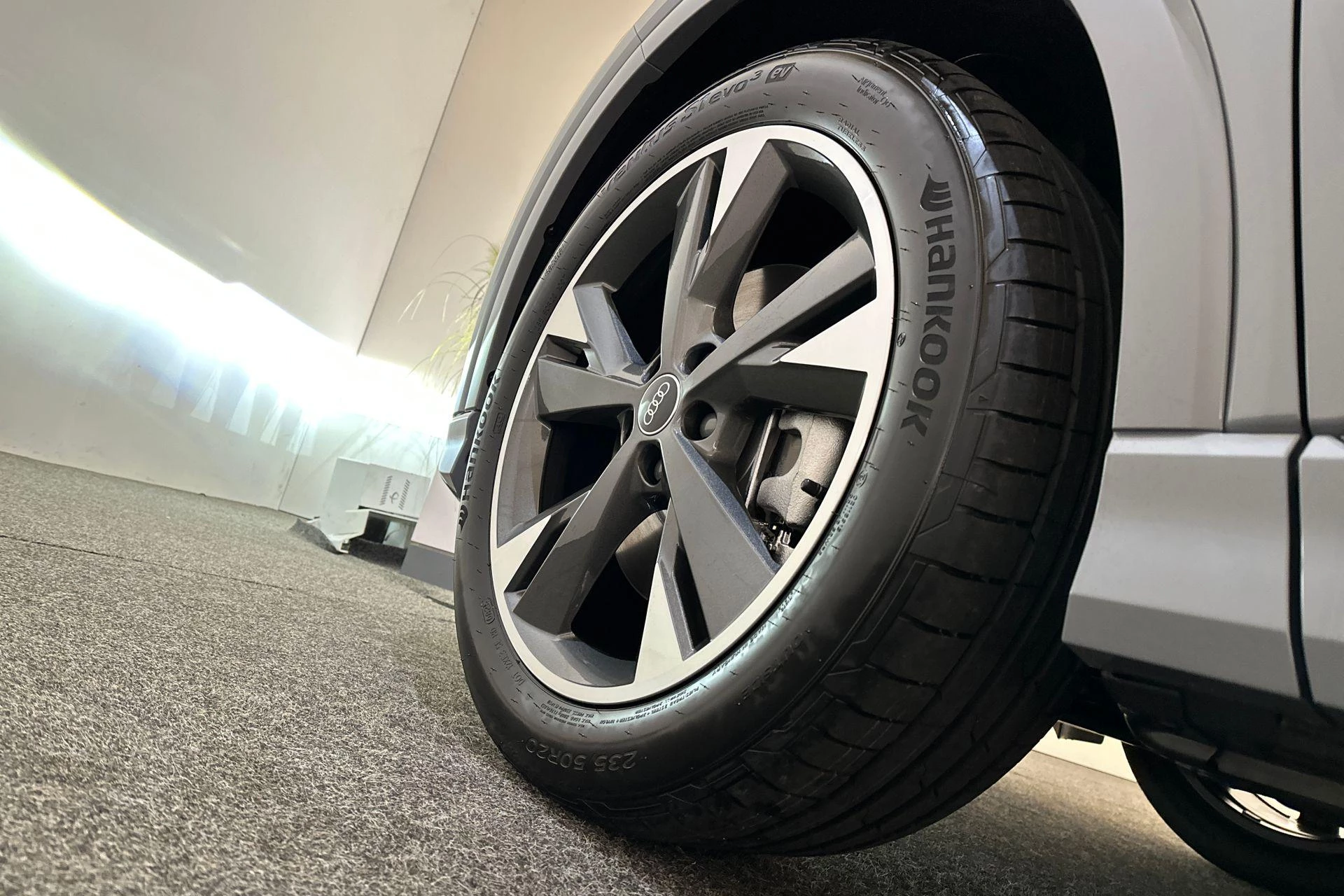 Hoofdafbeelding Audi Q4 e-tron