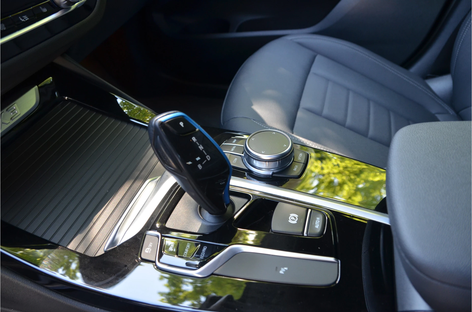 Hoofdafbeelding BMW iX3