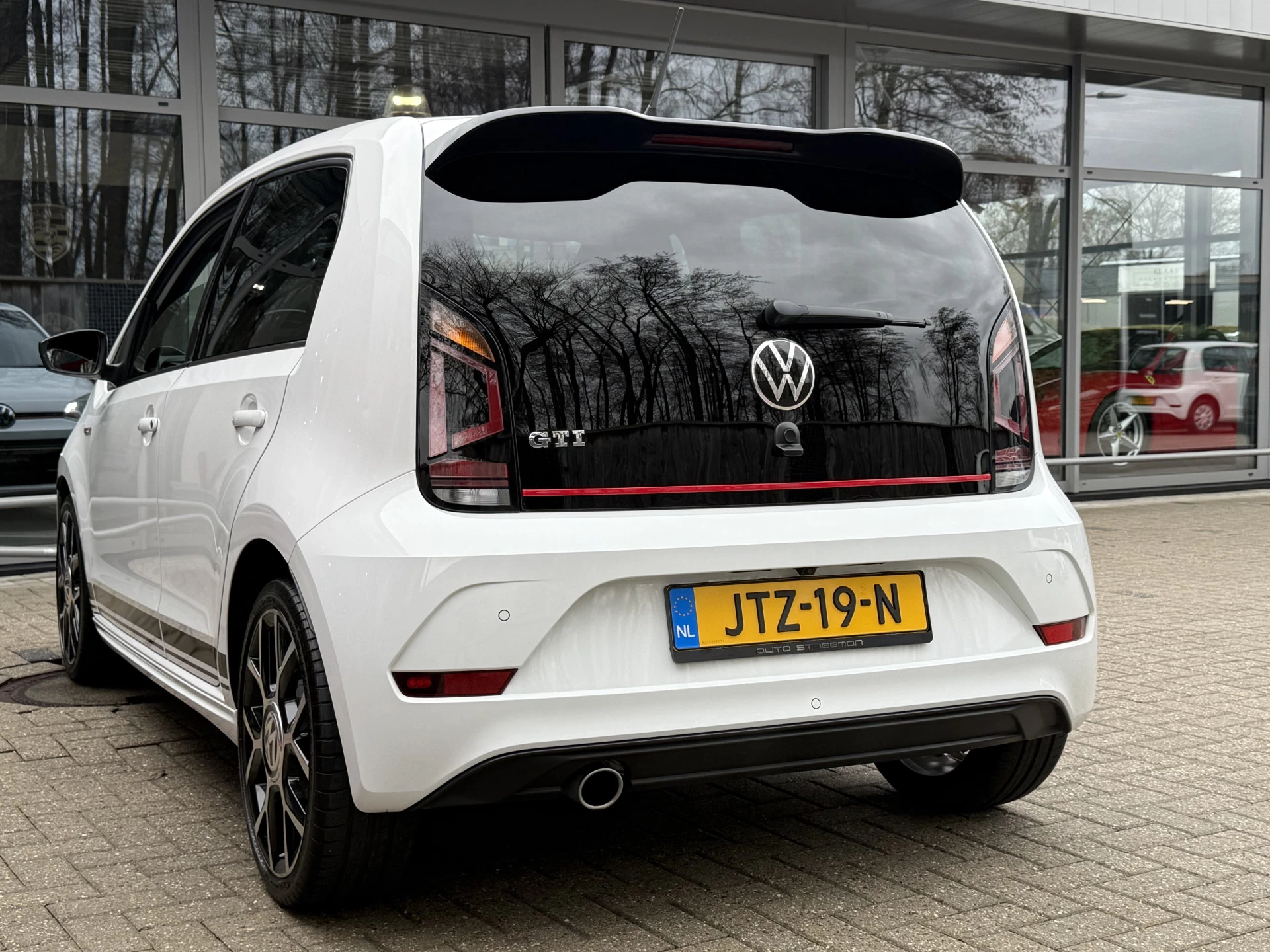 Hoofdafbeelding Volkswagen up!