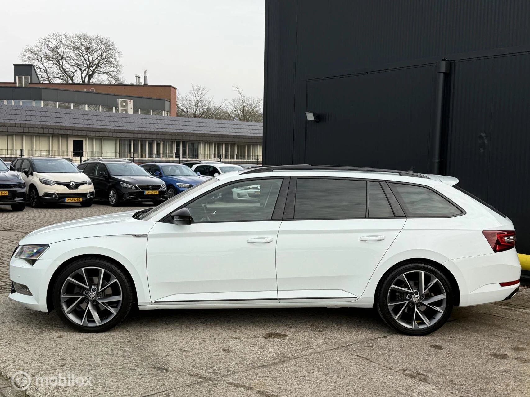 Hoofdafbeelding Škoda Superb