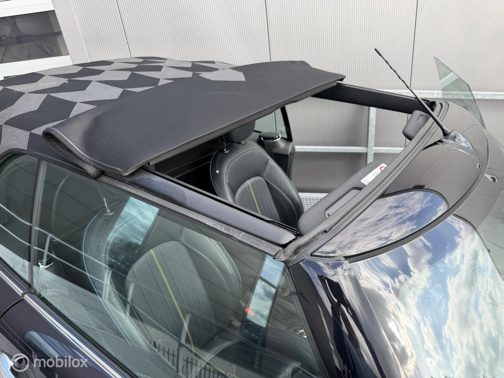 Hoofdafbeelding MINI Cooper Cabrio