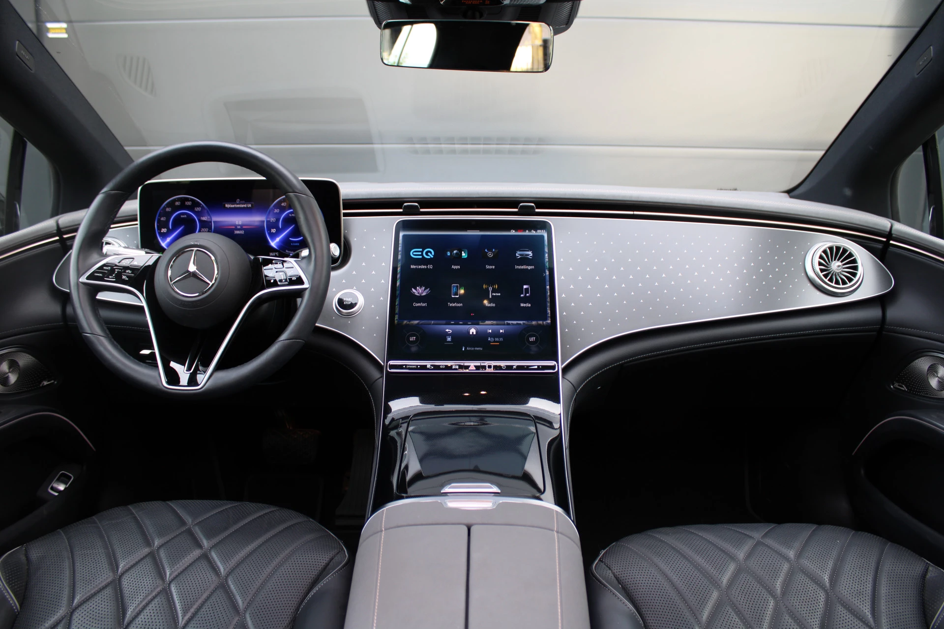 Hoofdafbeelding Mercedes-Benz EQS