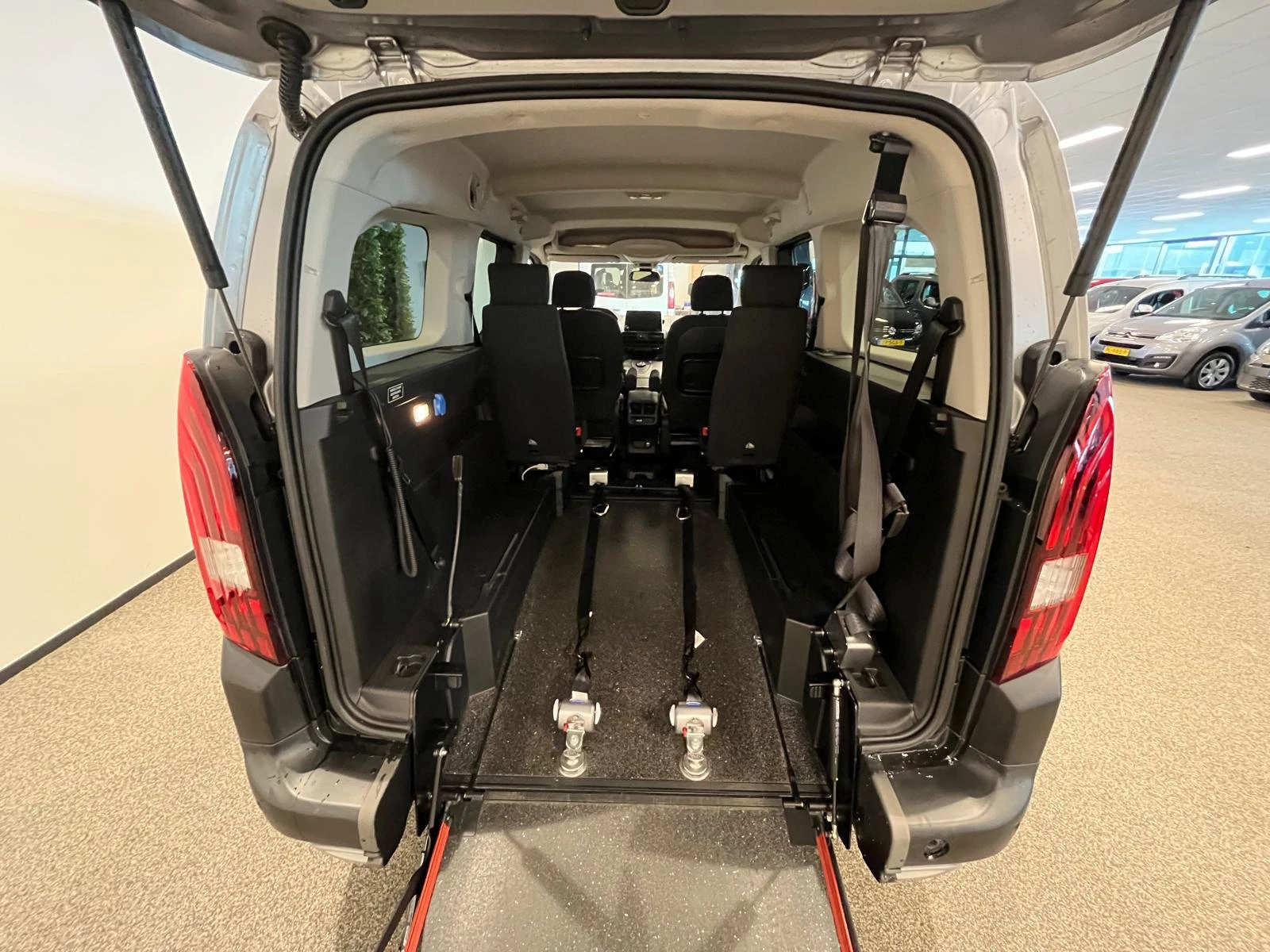Hoofdafbeelding Peugeot Rifter