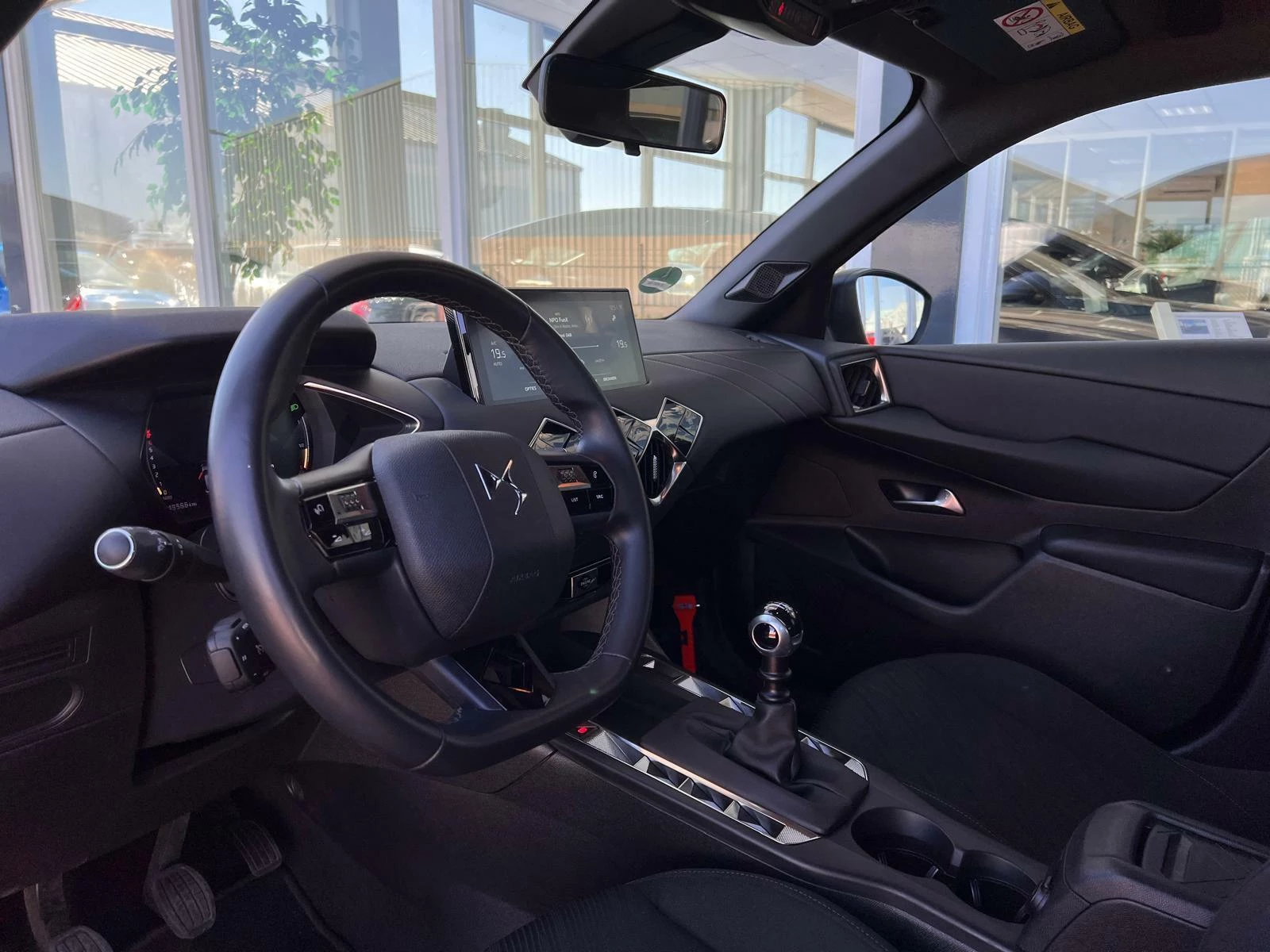 Hoofdafbeelding DS DS 3