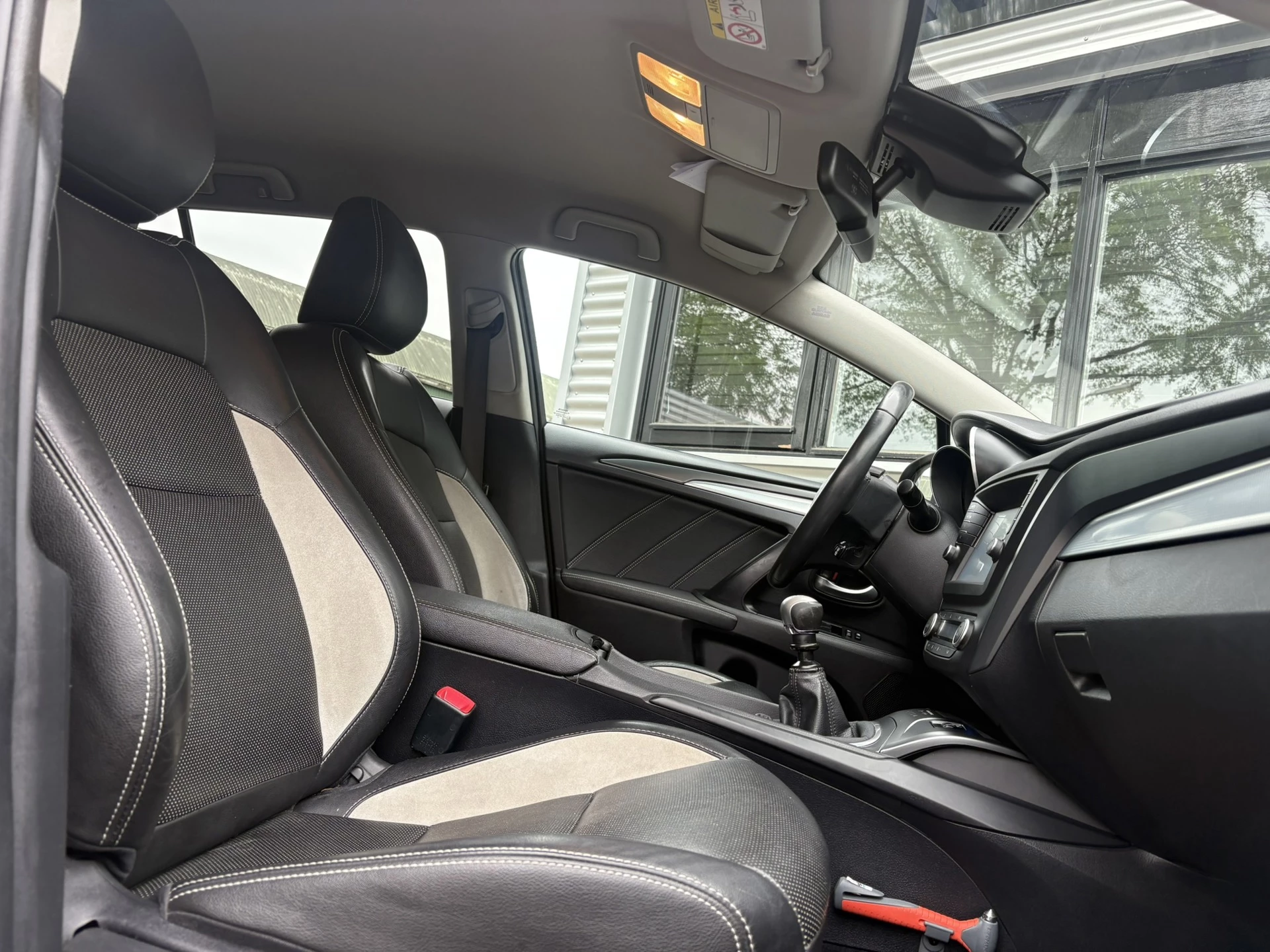 Hoofdafbeelding Toyota Avensis