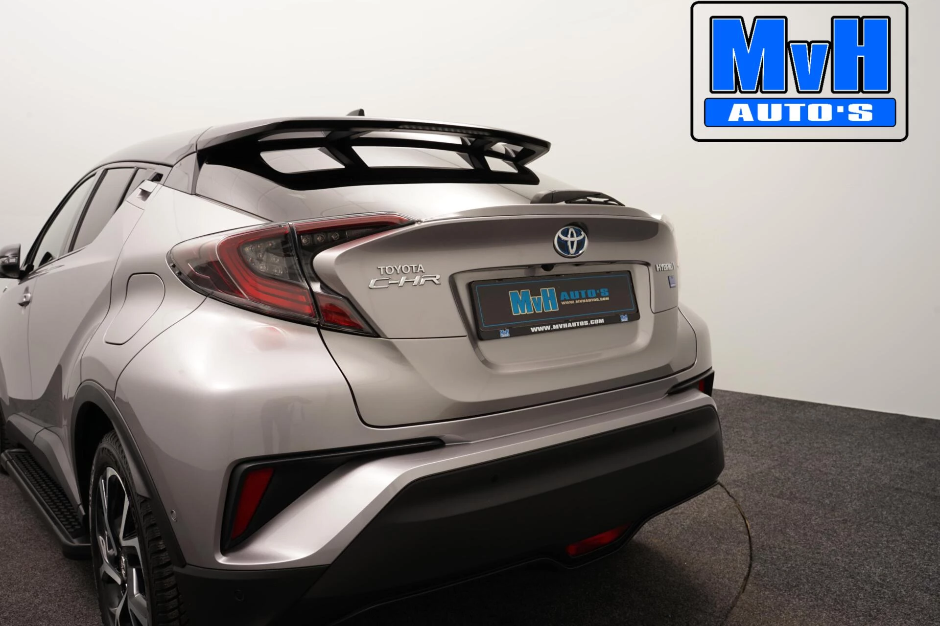 Hoofdafbeelding Toyota C-HR