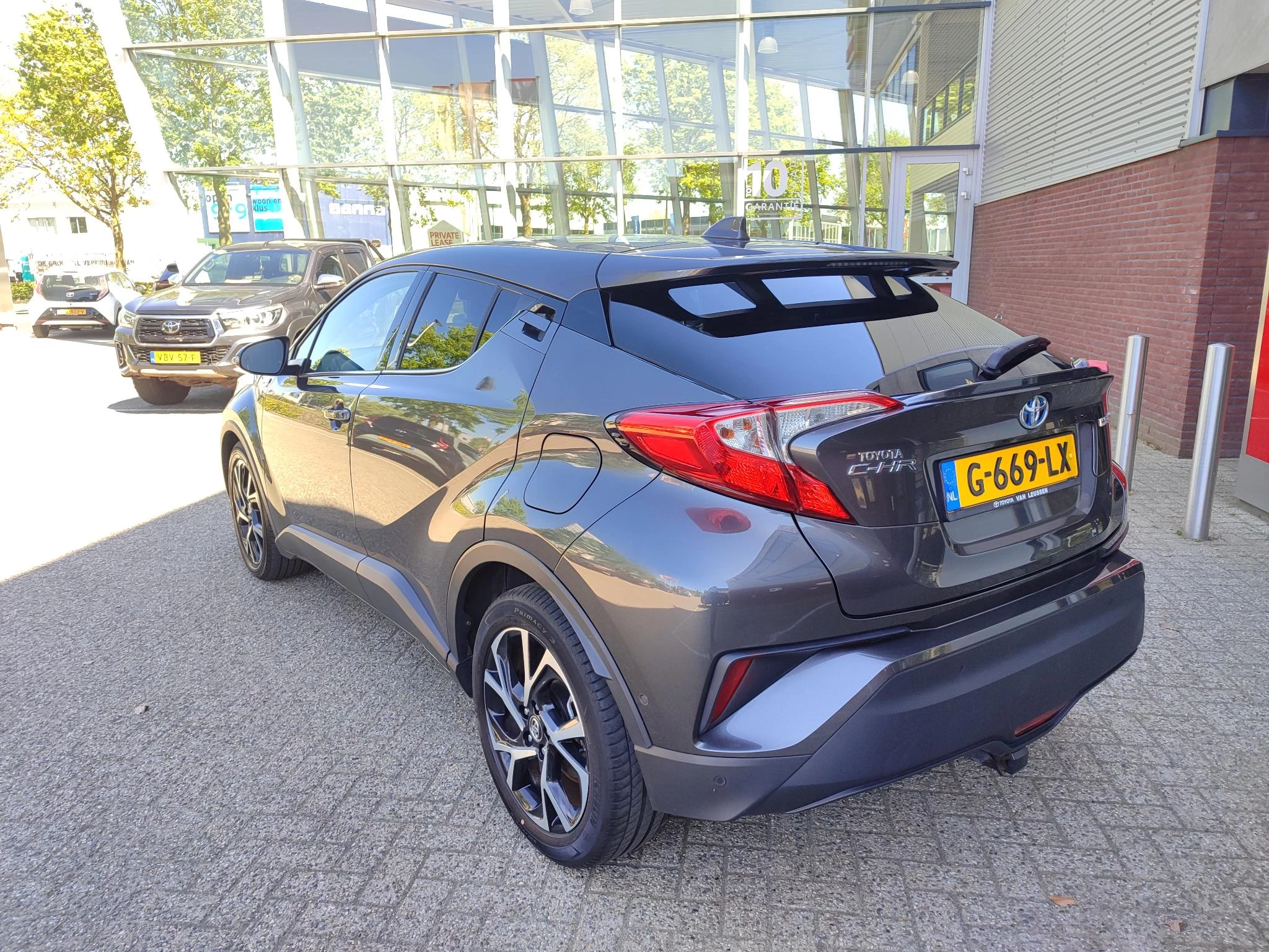 Hoofdafbeelding Toyota C-HR