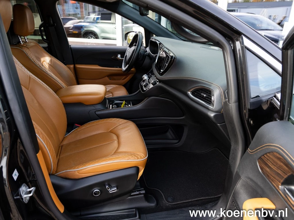 Hoofdafbeelding Chrysler Pacifica