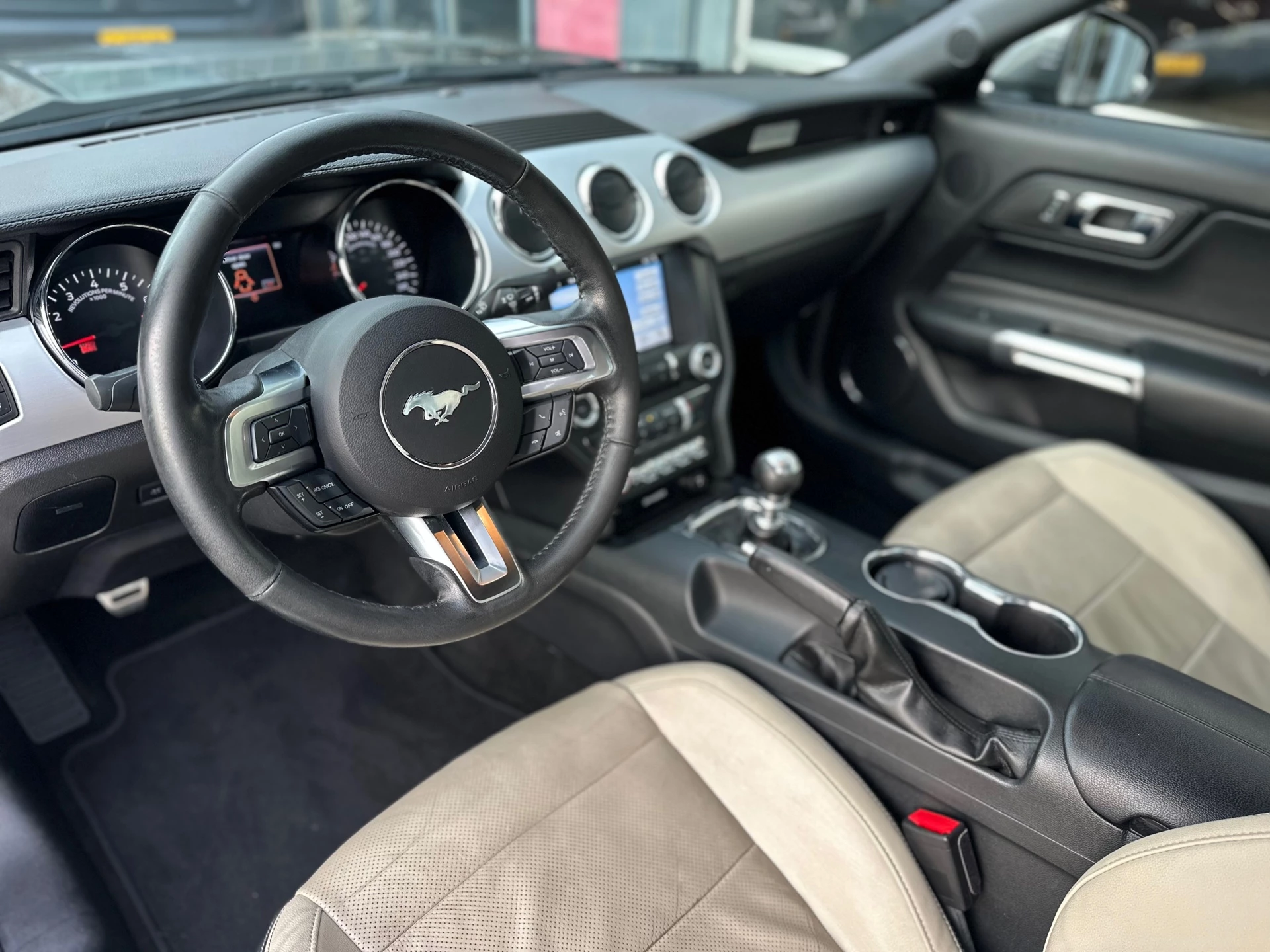 Hoofdafbeelding Ford Mustang