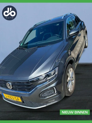 Volkswagen T-Roc 1.5 TSI 150pk DSG AUTOM. Sport Business R TREKHAAK I DIGI DASHB. I PDC V+A I NAVI I NAP