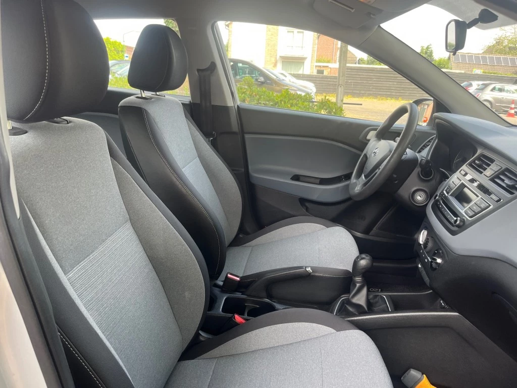 Hoofdafbeelding Hyundai i20