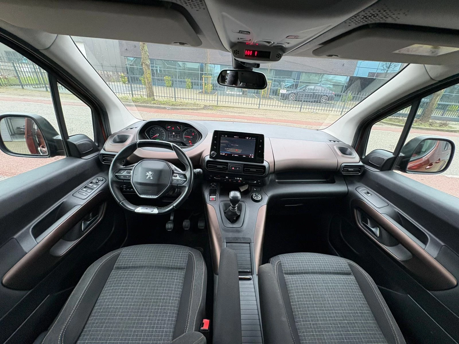 Hoofdafbeelding Peugeot Rifter