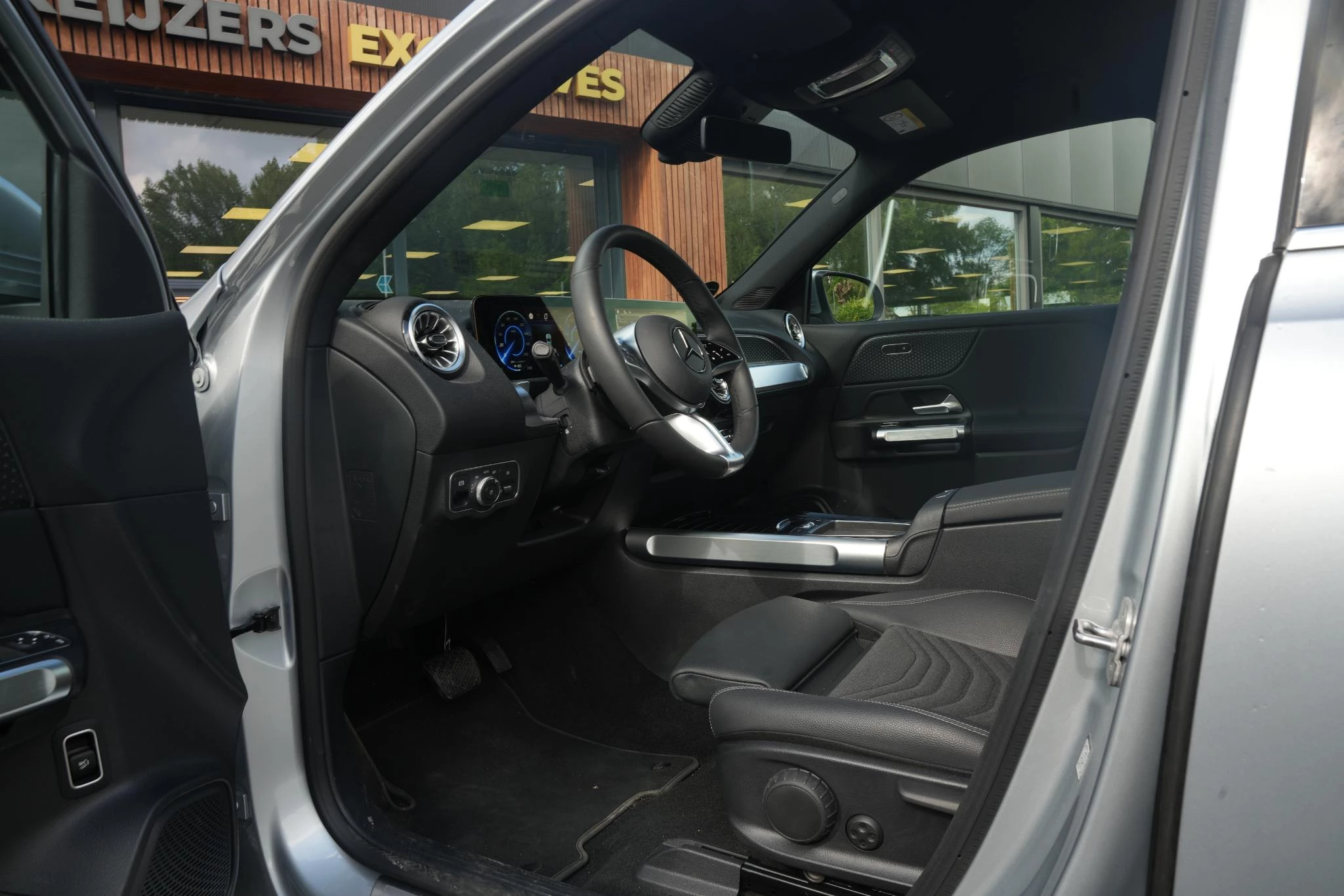 Hoofdafbeelding Mercedes-Benz EQB