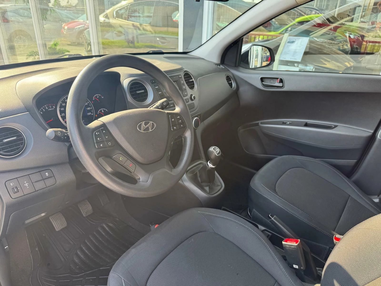 Hoofdafbeelding Hyundai i10