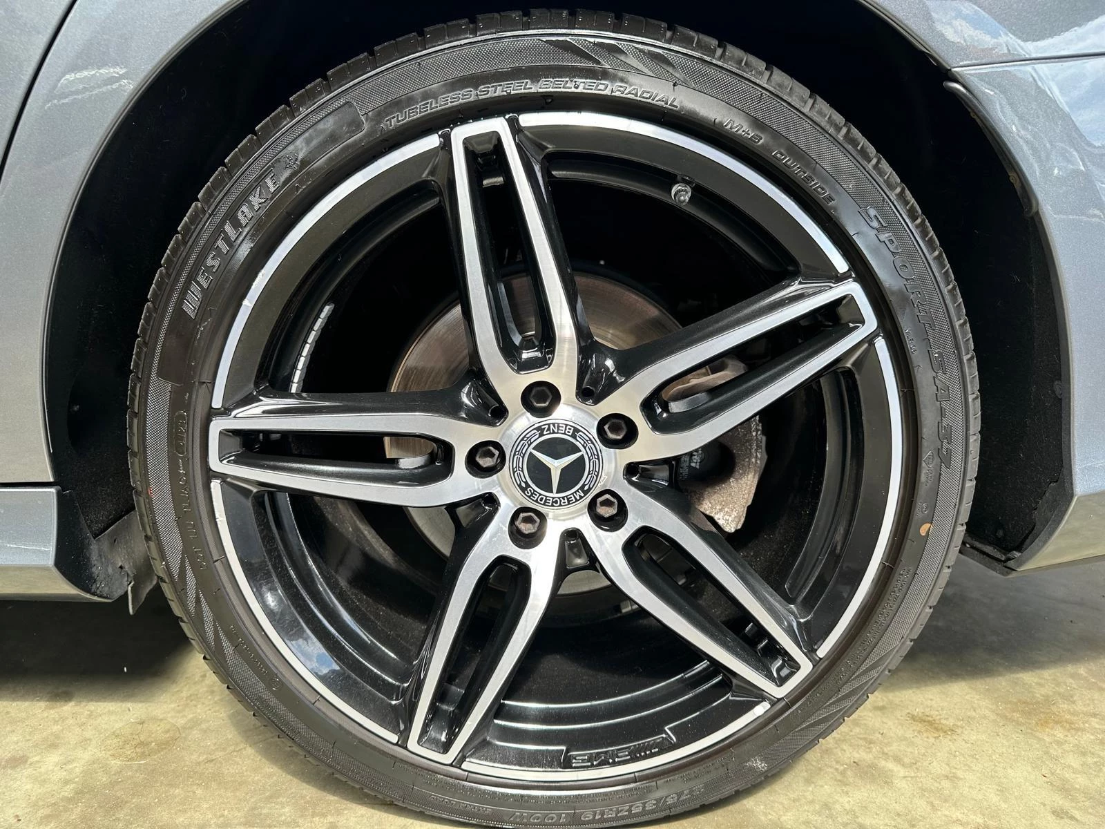 Hoofdafbeelding Mercedes-Benz E-Klasse