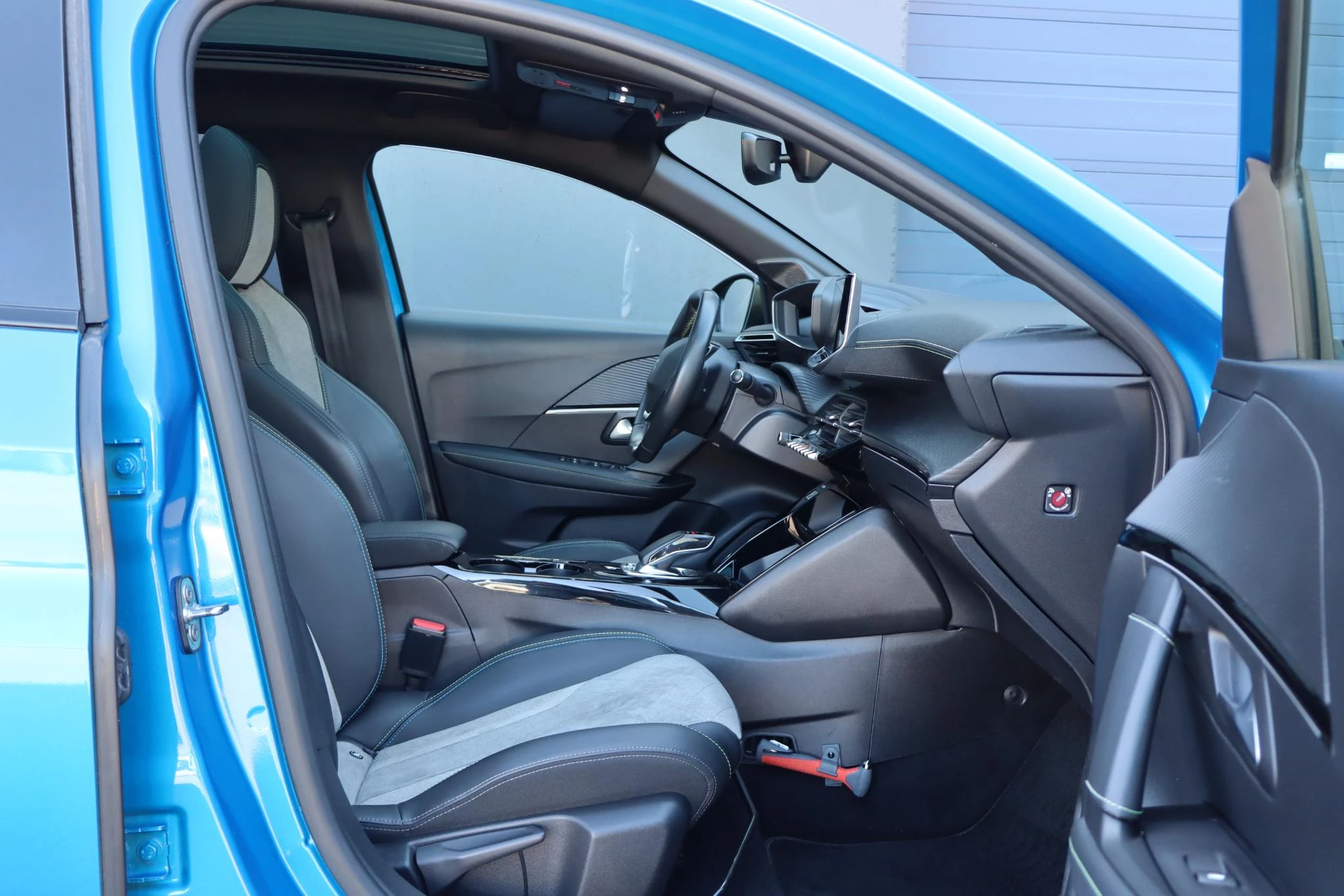 Hoofdafbeelding Peugeot e-208