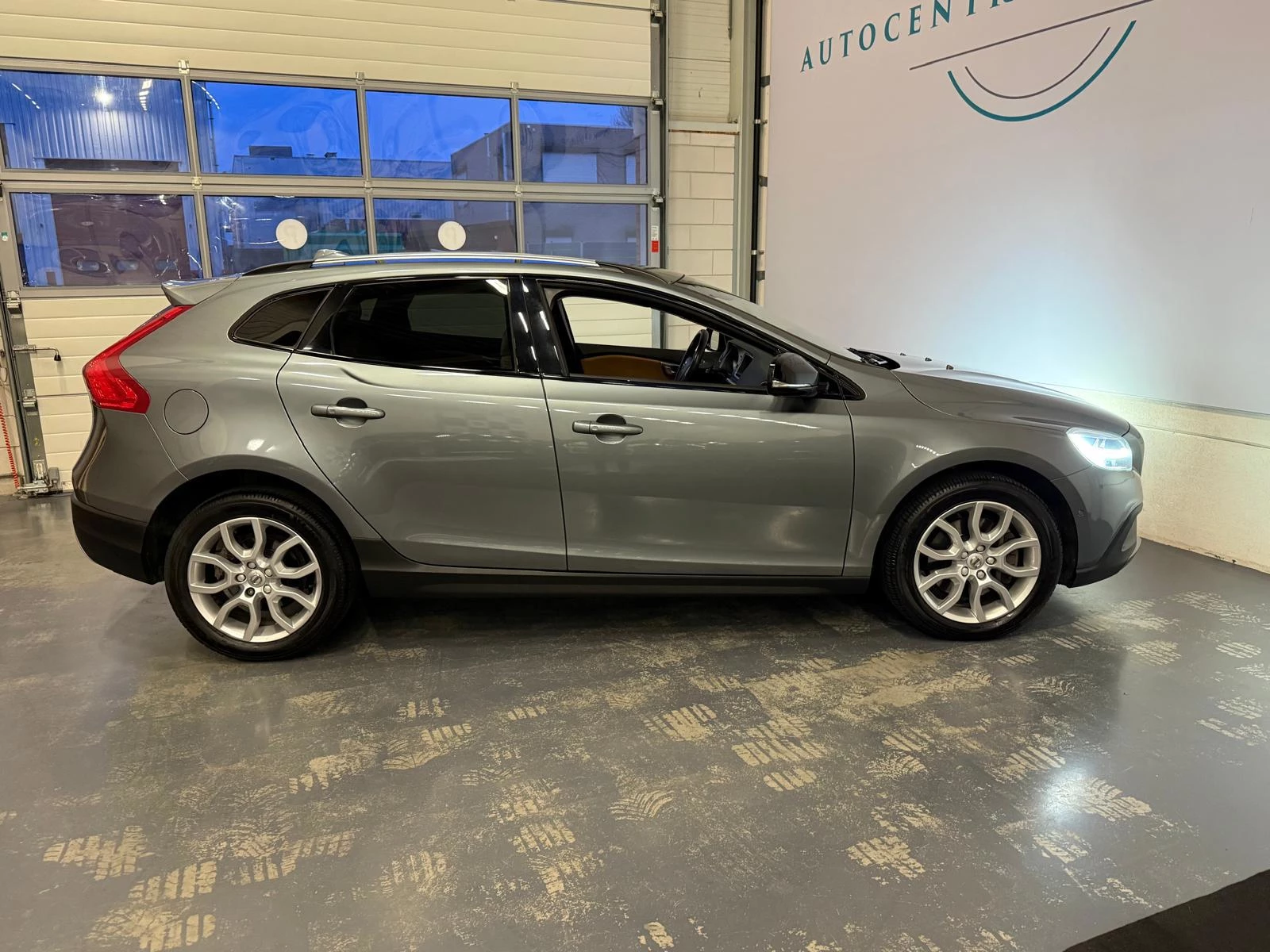 Hoofdafbeelding Volvo V40