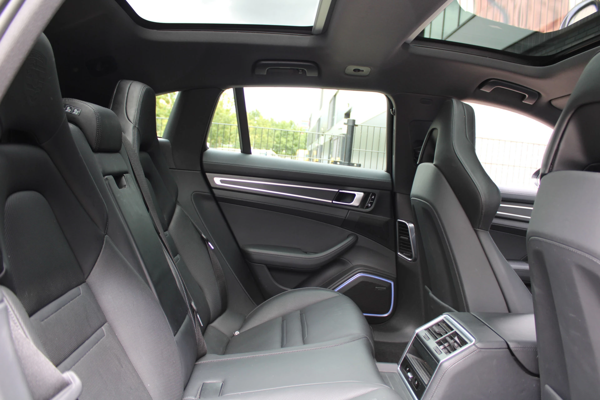 Hoofdafbeelding Porsche Panamera