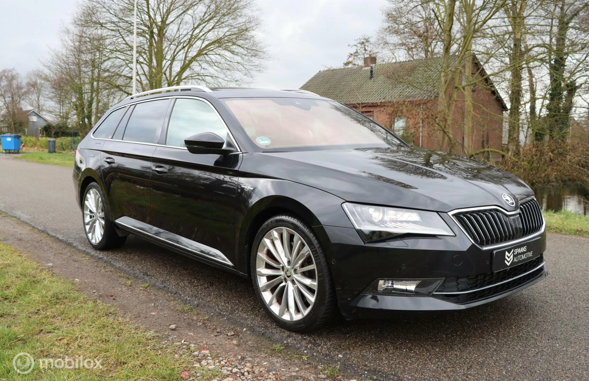 Hoofdafbeelding Škoda Superb