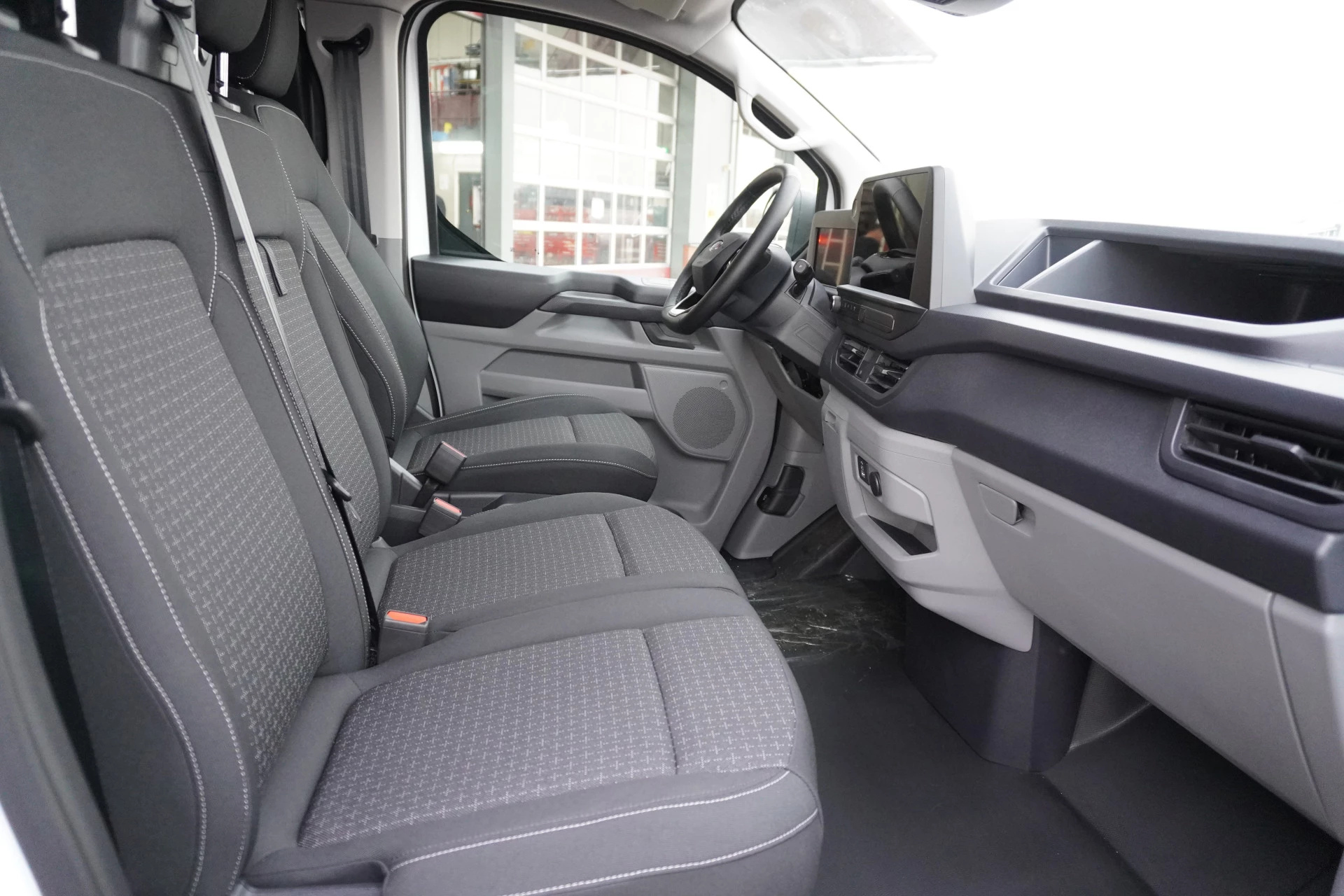 Hoofdafbeelding Ford E-Transit Custom