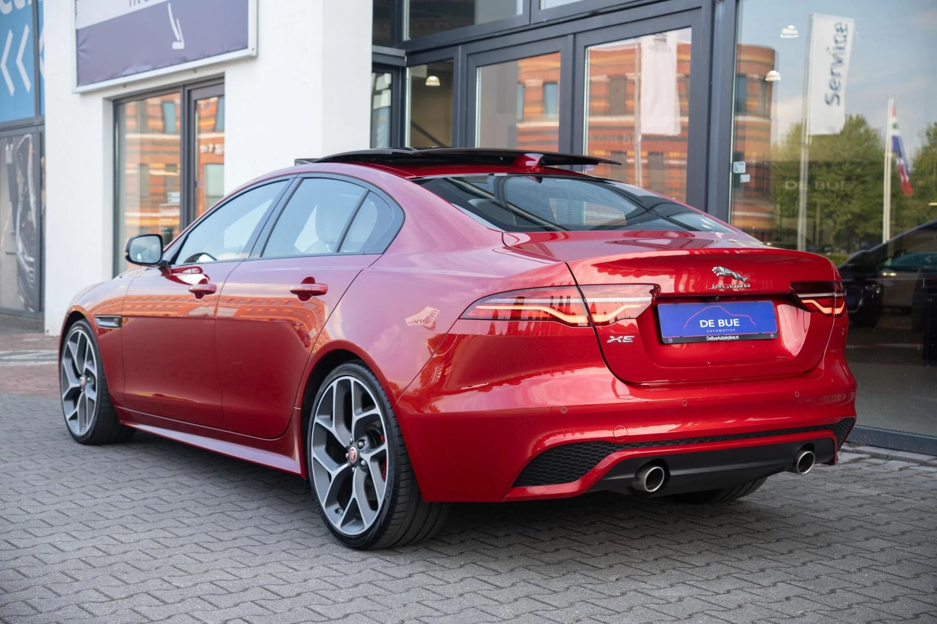 Hoofdafbeelding Jaguar XE