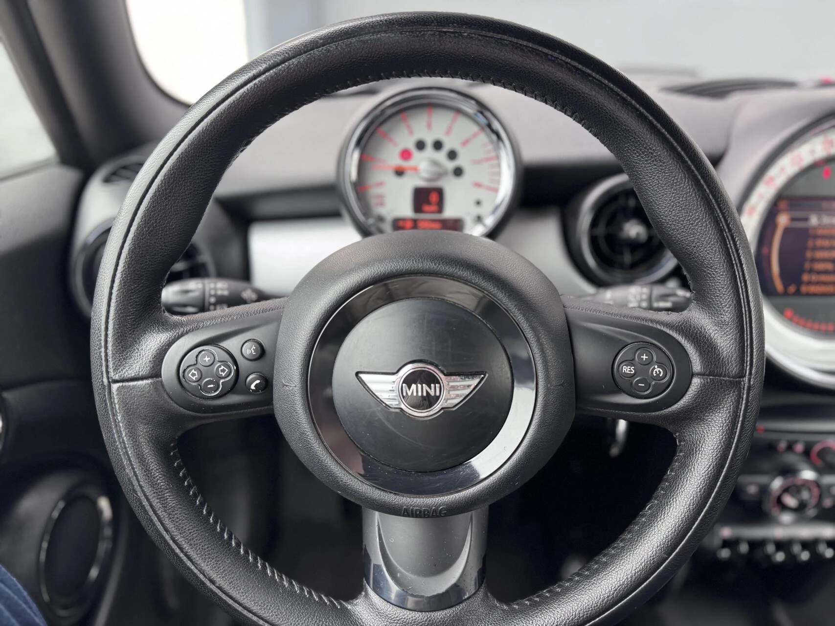 Hoofdafbeelding MINI One