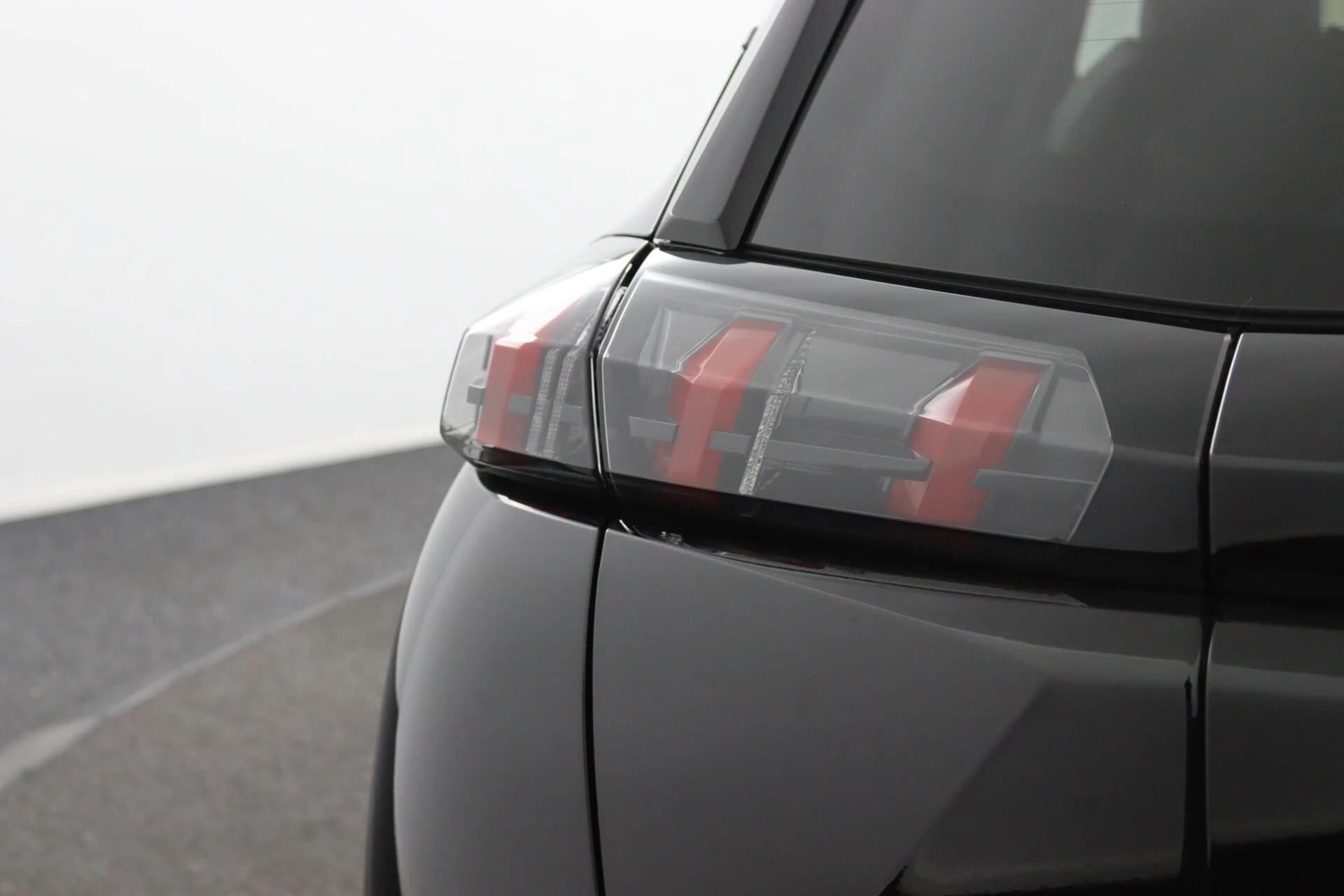 Hoofdafbeelding Peugeot e-2008