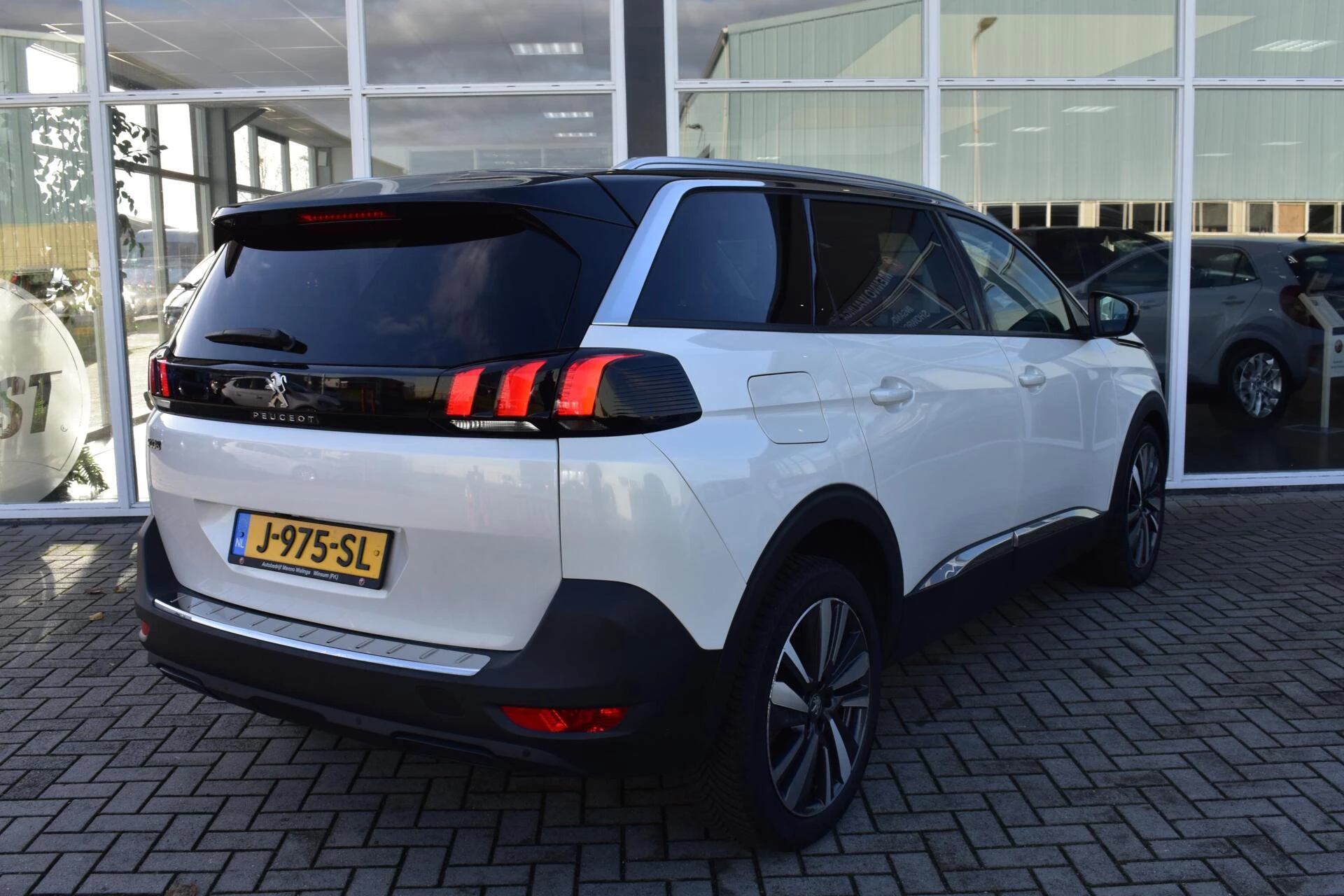 Hoofdafbeelding Peugeot 5008