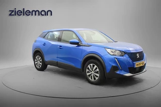Hoofdafbeelding Peugeot e-2008 Peugeot e-2008 EV Active 50 kWh - Carplay, Navi, Cruise