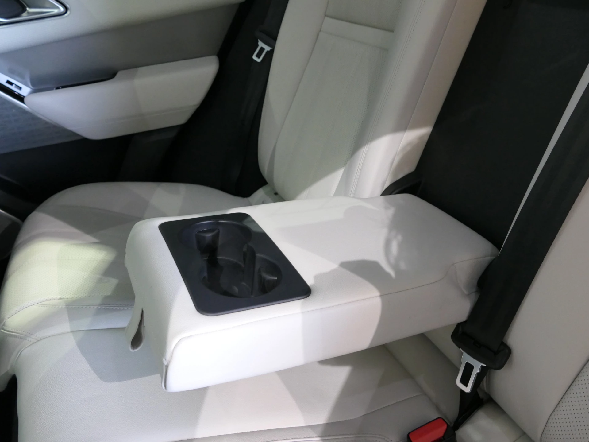 Hoofdafbeelding Land Rover Range Rover Velar