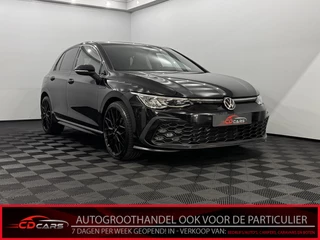 Volkswagen Golf 2.0 TDI R-Line Half leder, Camera, Navi, Keyless start, Virtual desk, Sfeerverlichting, Cruise control adaptief