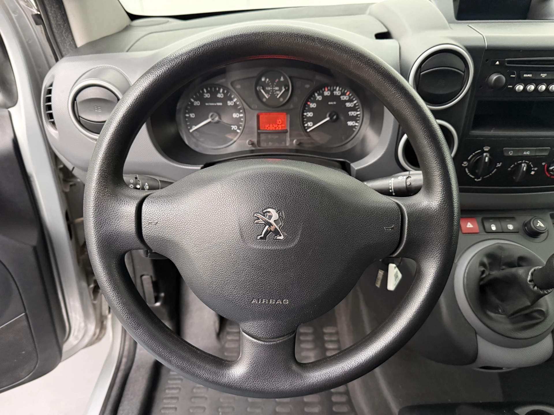 Hoofdafbeelding Peugeot Partner