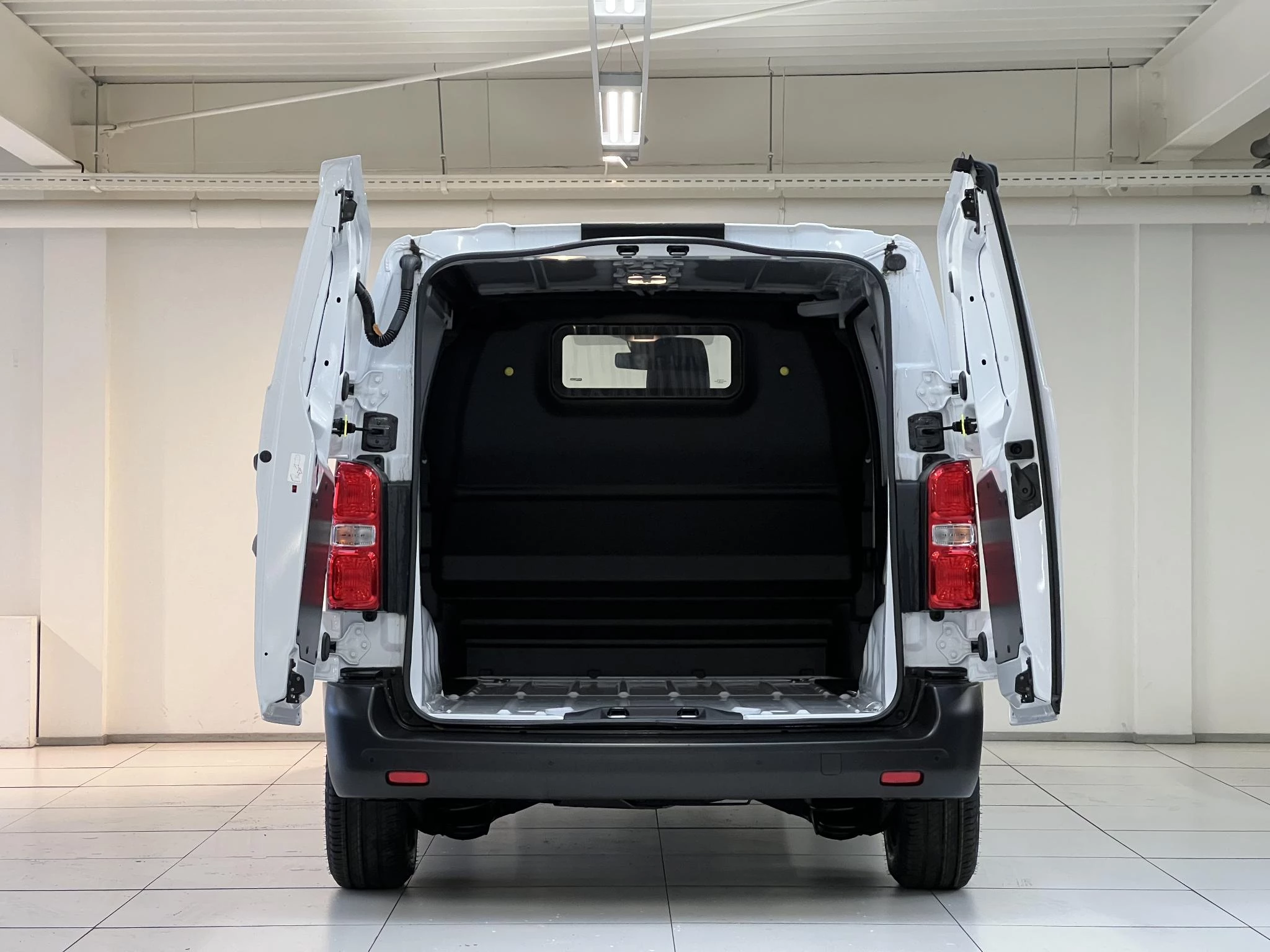 Hoofdafbeelding Opel Vivaro-e