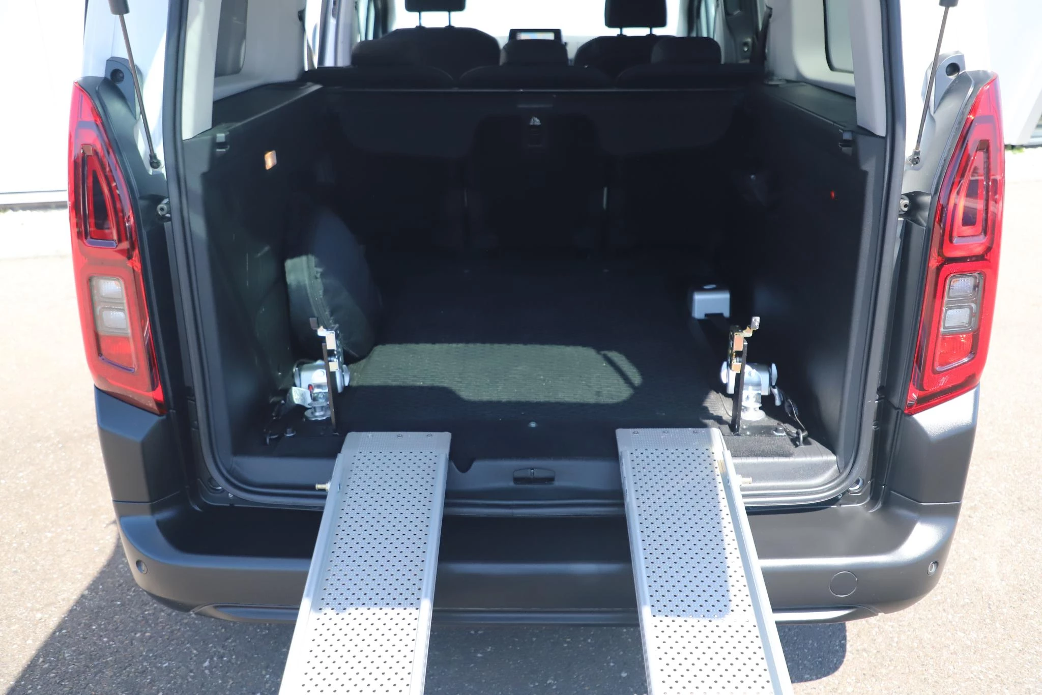 Hoofdafbeelding Citroën ë-Berlingo