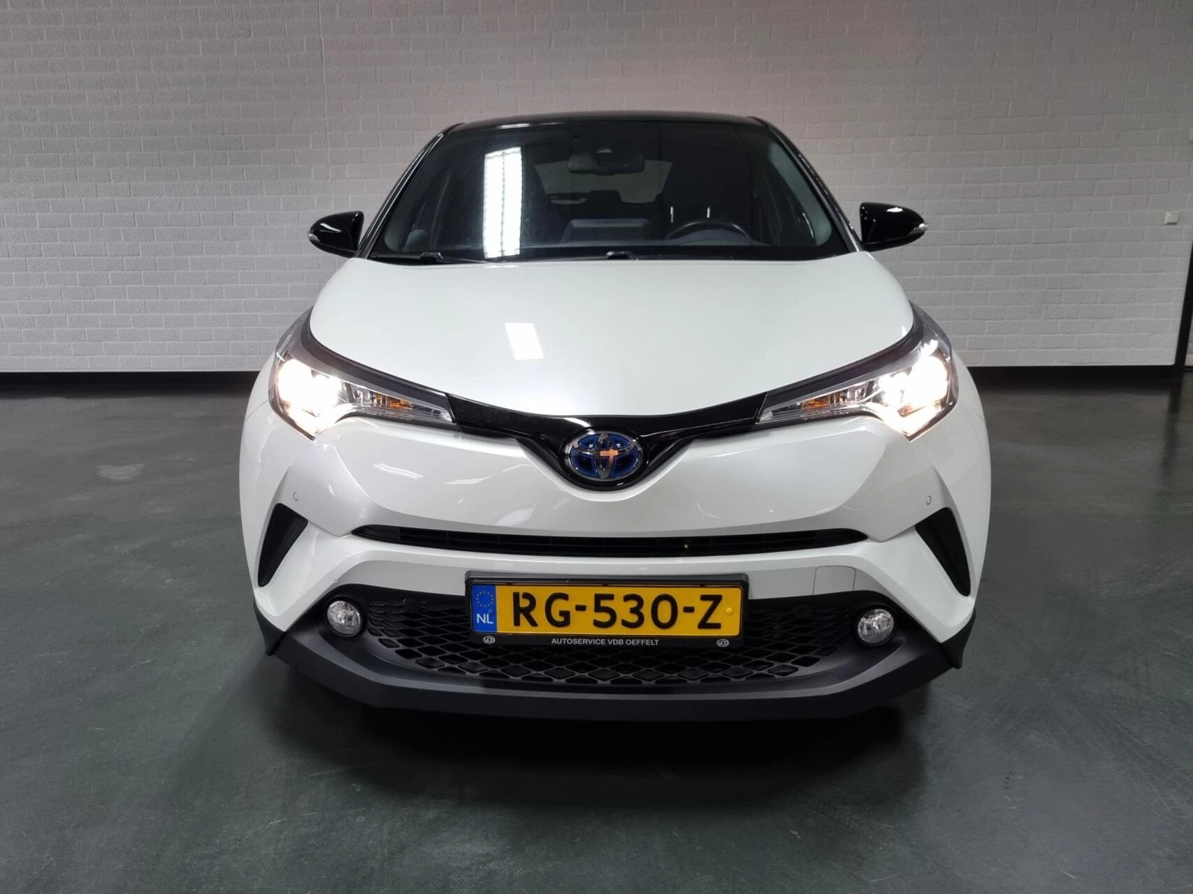 Hoofdafbeelding Toyota C-HR