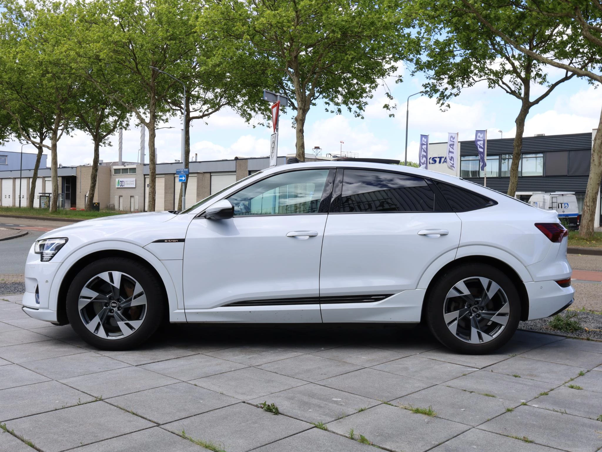 Hoofdafbeelding Audi e-tron